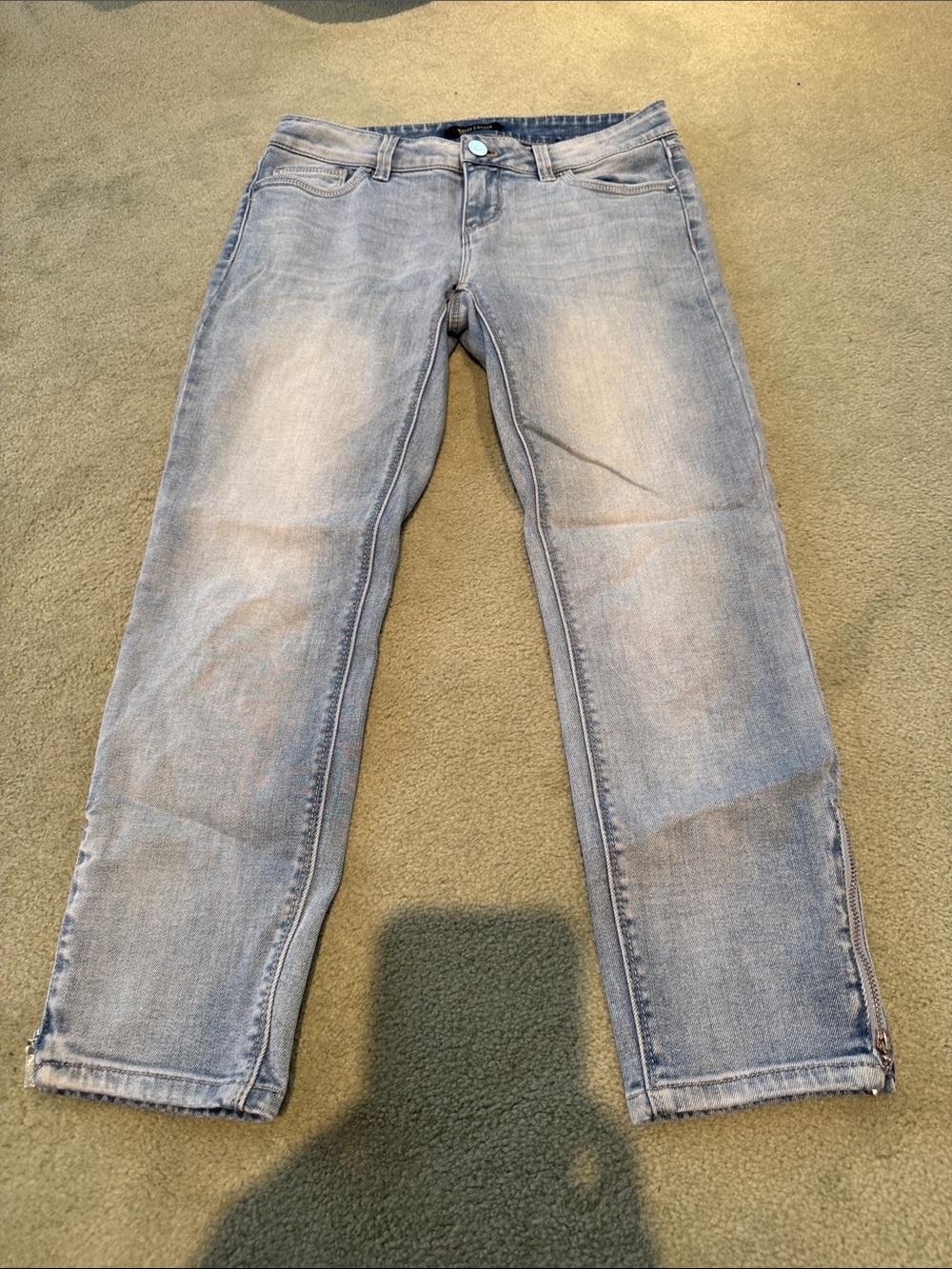WHBM Light Wash Blue Jeans - Skinny Crop